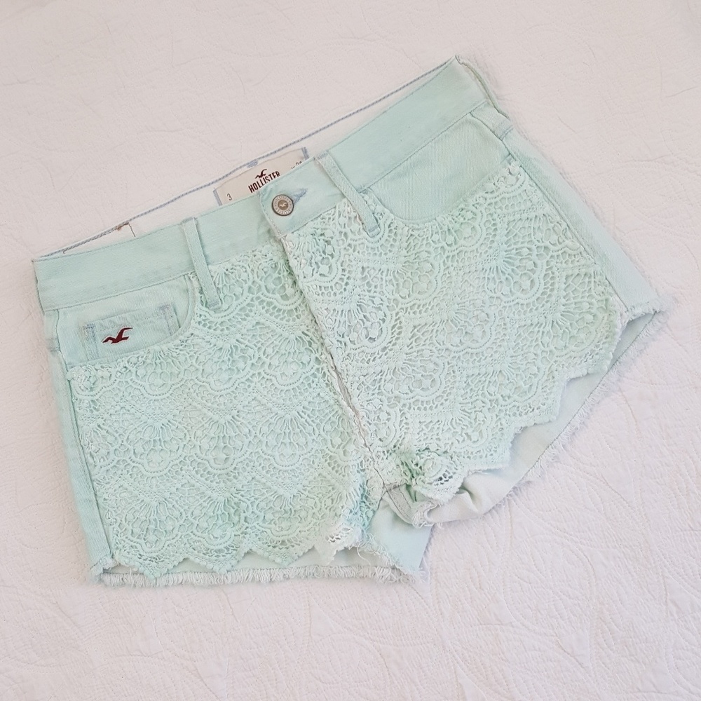 Hollister Crochet Knit High Rise Shorts Size 3 w26